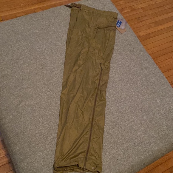 BEYOND Wind Pant NWT - Picture 14 of 16